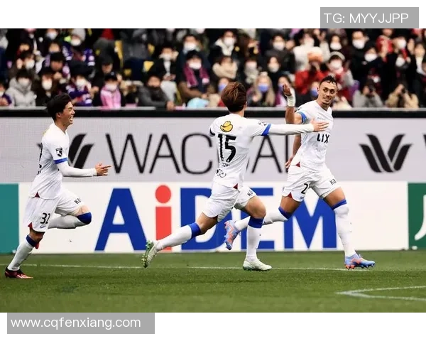 鸟栖沙岩迎战横滨水手争夺联赛关键三分的激烈对决